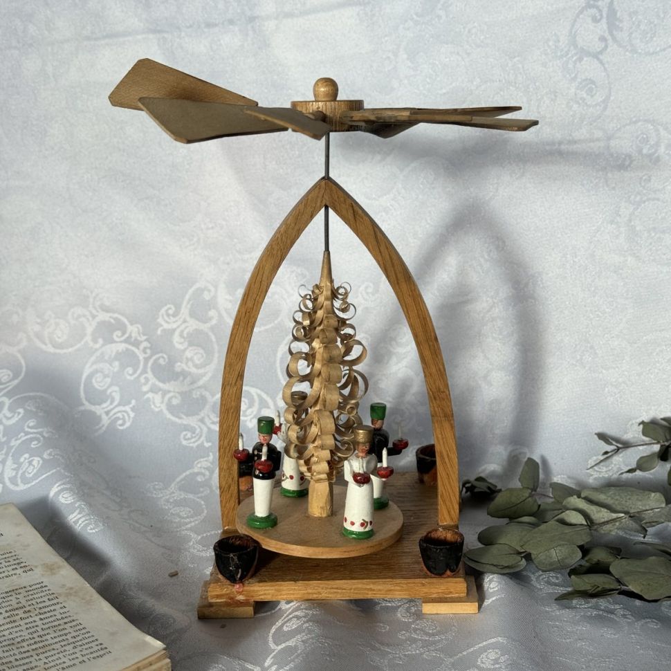 Подсвечник Рождественская карусель 24 см дерево