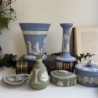 Шкатулка Wedgwood 11 см бисквитный фарфор Англия