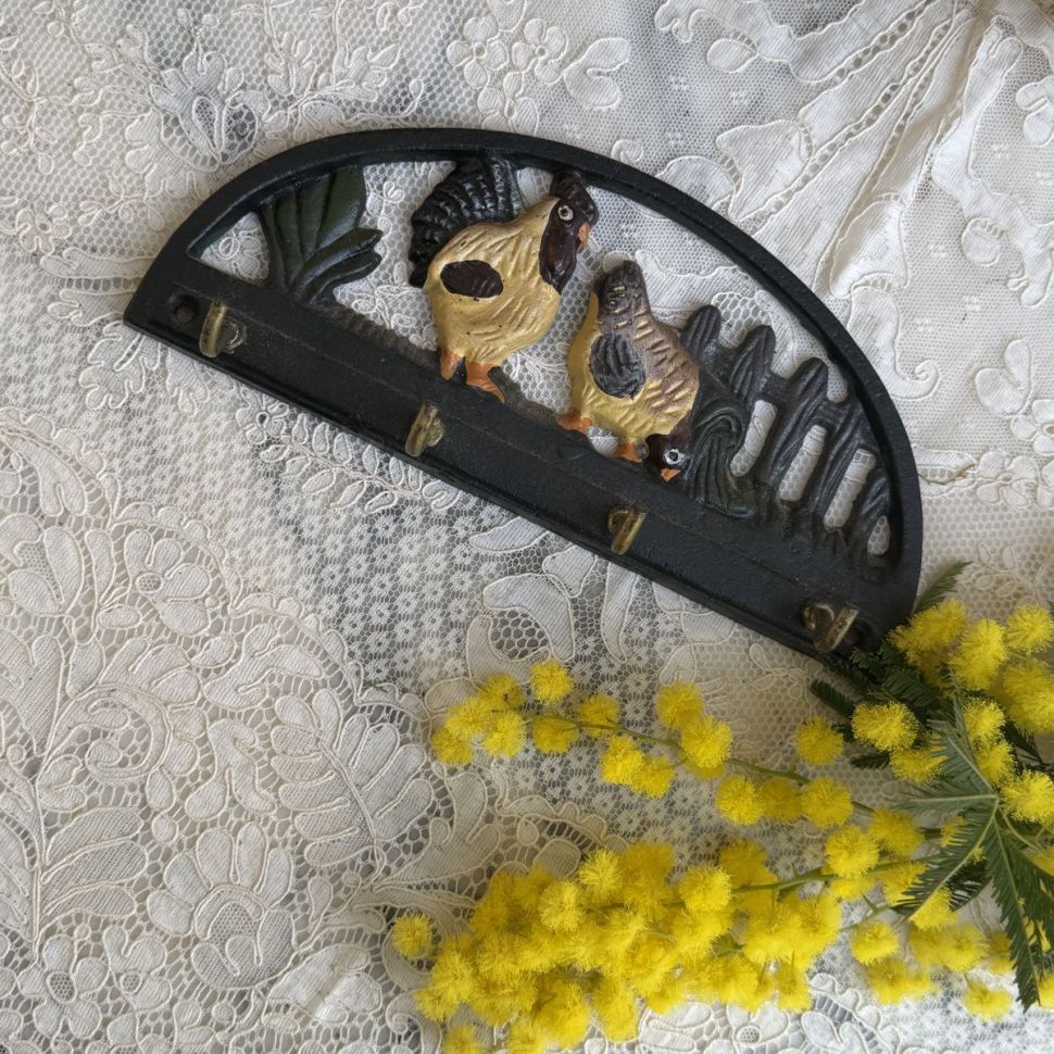 Вешалка настенная Петух и курица 19 см металл 