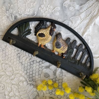 Вешалка настенная Петух и курица 19 см металл 