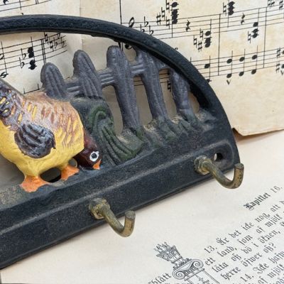 Вешалка настенная Петух и курица 19 см металл 