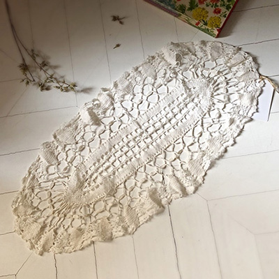 Салфетка овальная с узором