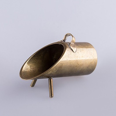 Сахарница малая латунная в форме зольника