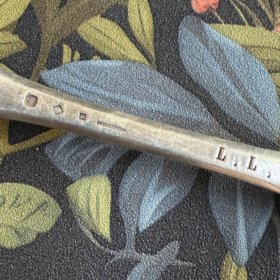 Вилка столовая 21 см серебрение Франция 19 век