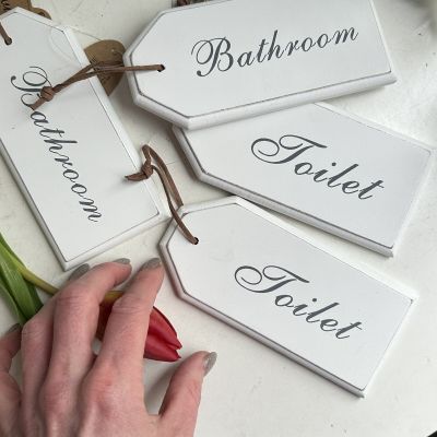 Табличка Toilet 7х15 см дерево