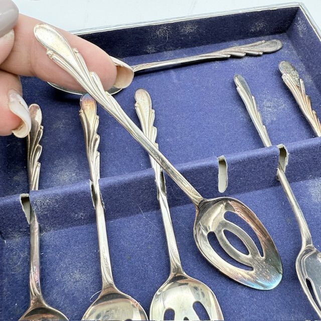 Ложка кофейная с прорезями Melkunie 12 см серебрение Голландия