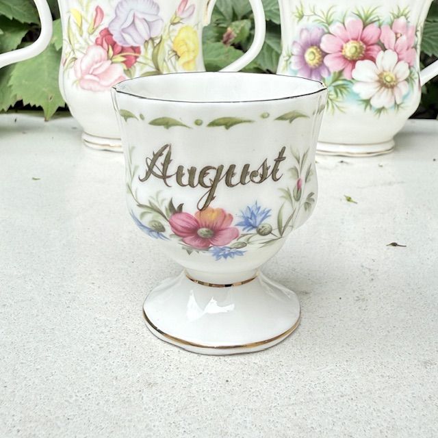 Подставка для яйца Royal Albert 12 месяцев Август 6 см Англия