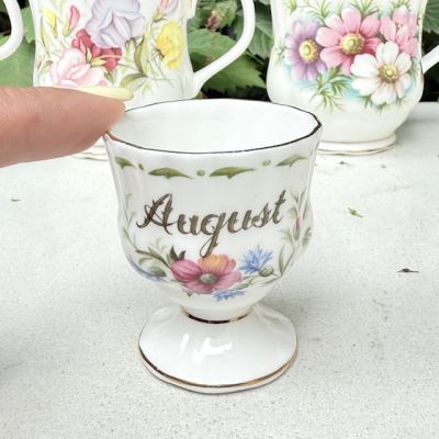 Подставка для яйца Royal Albert 12 месяцев Август 6 см Англия