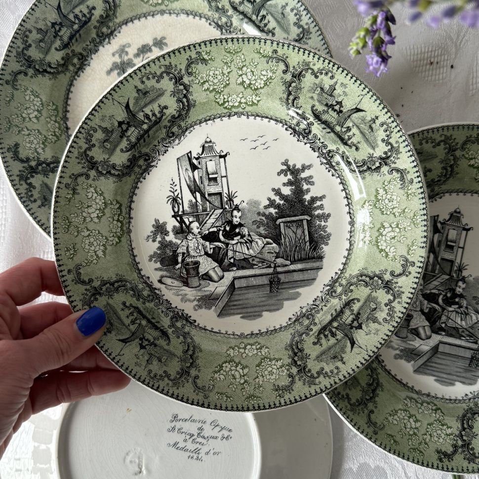 Тарелка Porcelaine Opaque Играющие дети 21 см Франция 1834 г 