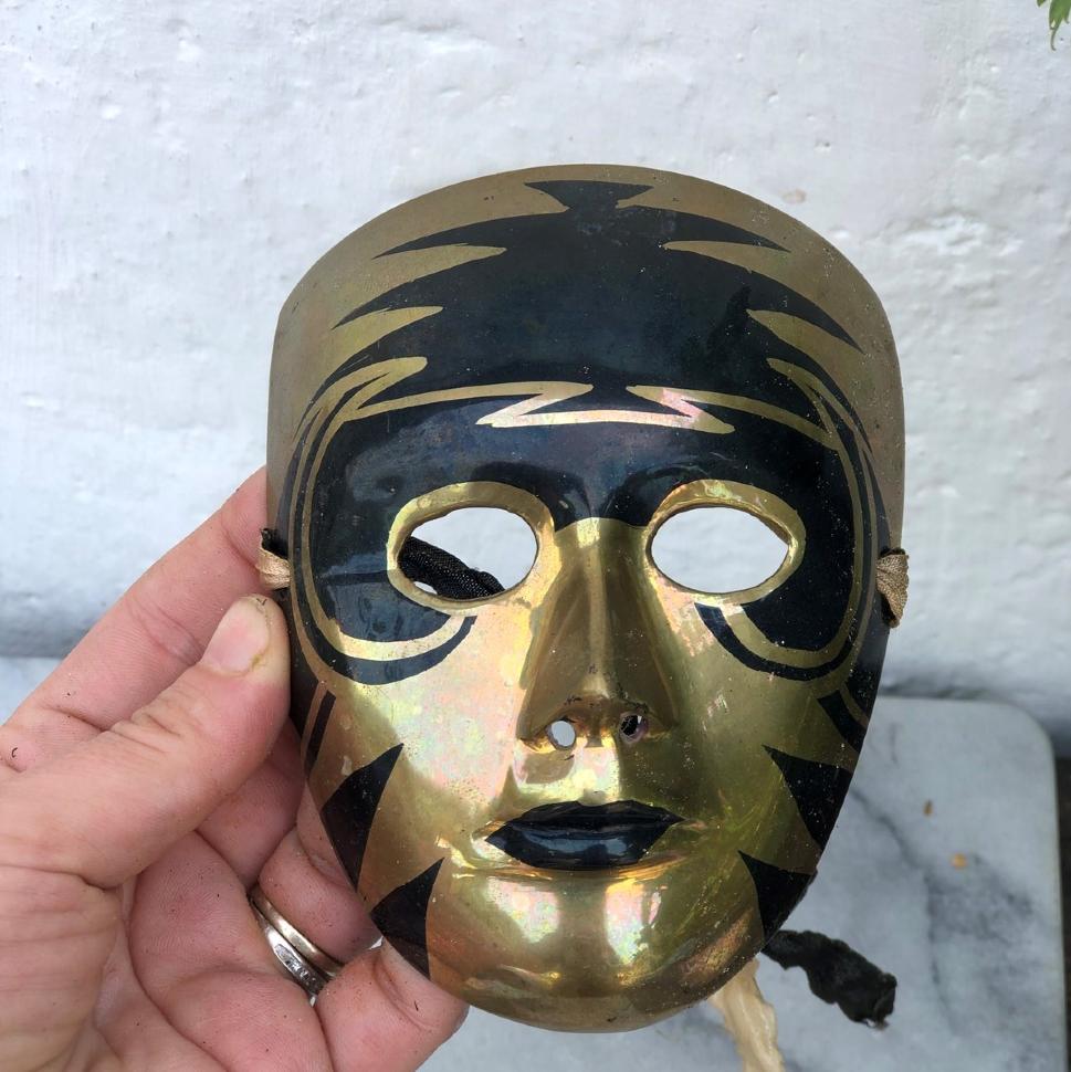 Маска Разлука латунь