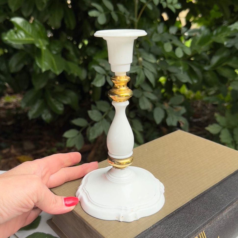 Подсвечник белый 18 см металл