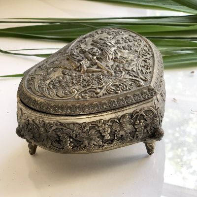 Шкатулка сердце Три Ангела латунь