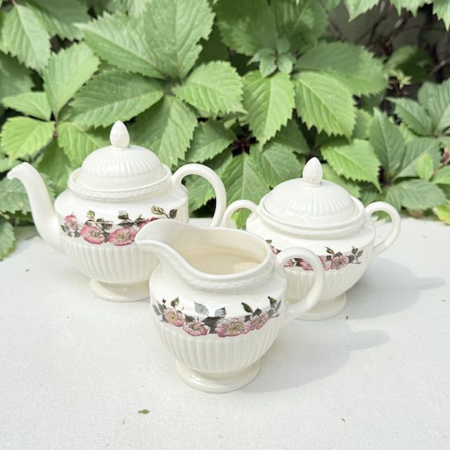 Чайник сахарница молочник Briar Rose Wedgwood Англия набор