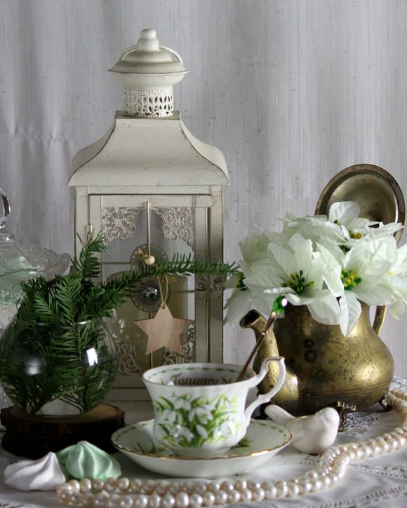 Чайная пара Royal Albert Январь 1970 г. 12 месяцев