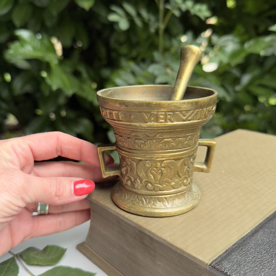 Ступка с пестиком 9 см латунь Франция