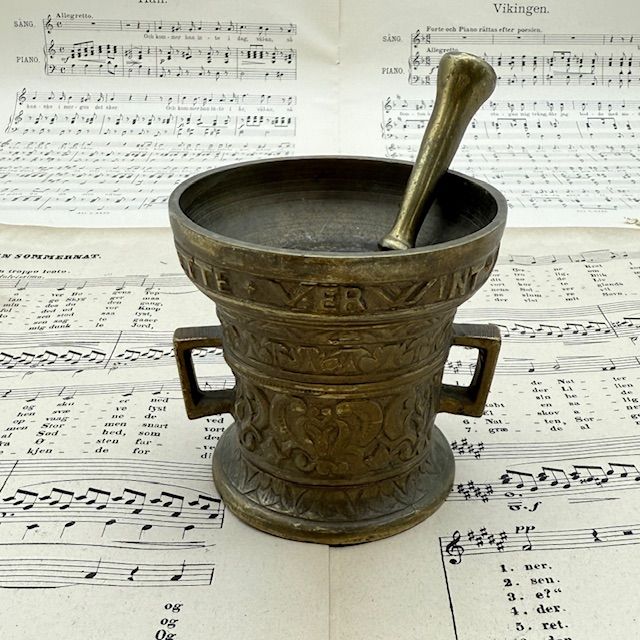 Ступка с пестиком 9 см латунь Франция