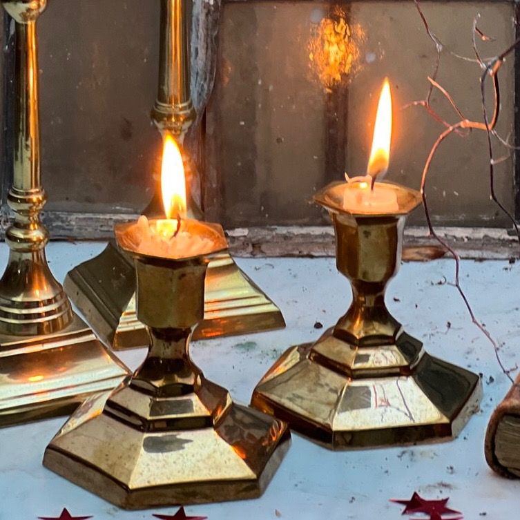 Подсвечник на шестиугольном основании 9 см латунь