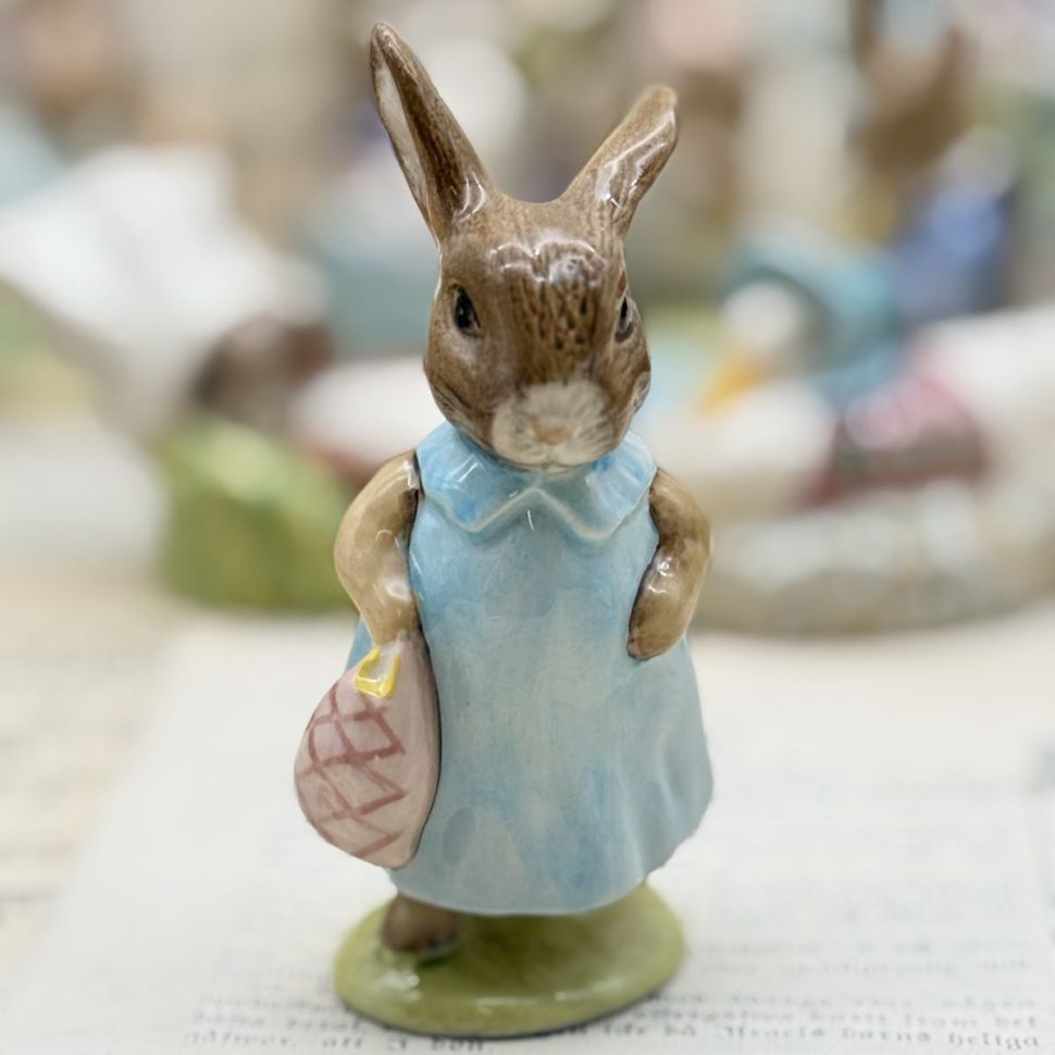 Статуэтка Beatrix Potter Mrs Flopsy Bunny Royal Albert Англия 1989 г.
