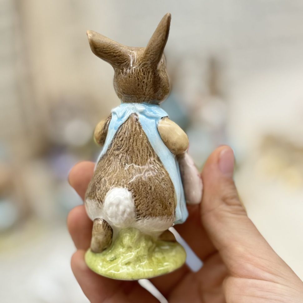Статуэтка Beatrix Potter Mrs Flopsy Bunny Royal Albert Англия 1989 г.