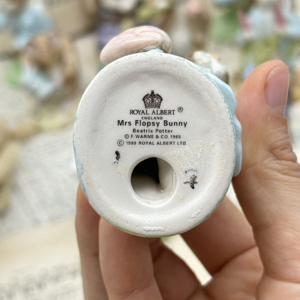 Статуэтка Beatrix Potter Mrs Flopsy Bunny Royal Albert Англия 1989 г.