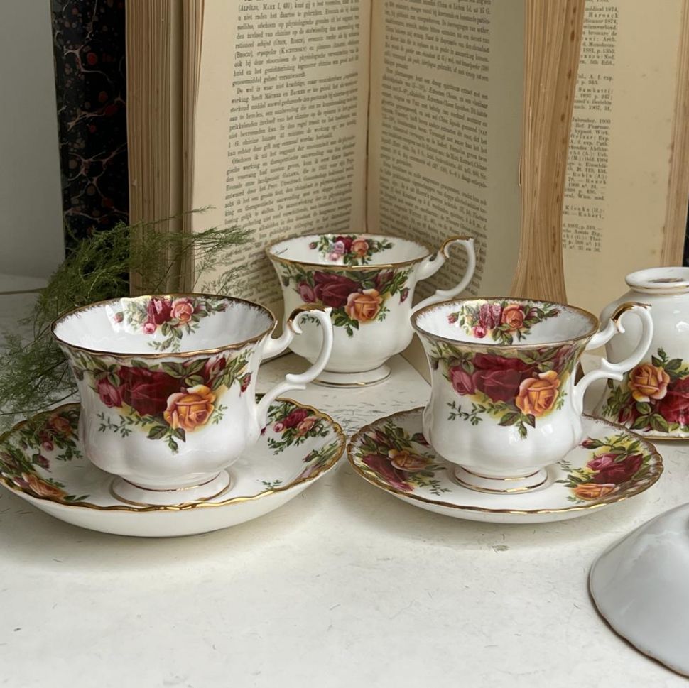 Чайная пара Royal Albert Old Country Roses 200 мл Англия
