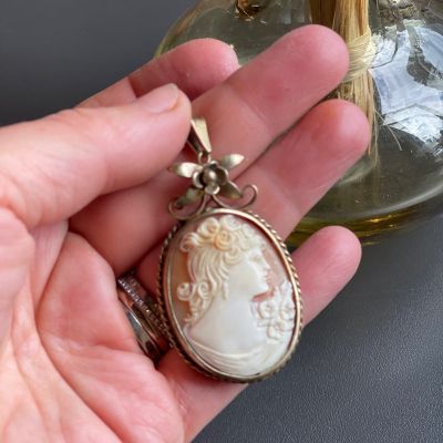 Камея крупная 18 век 6 см серебро