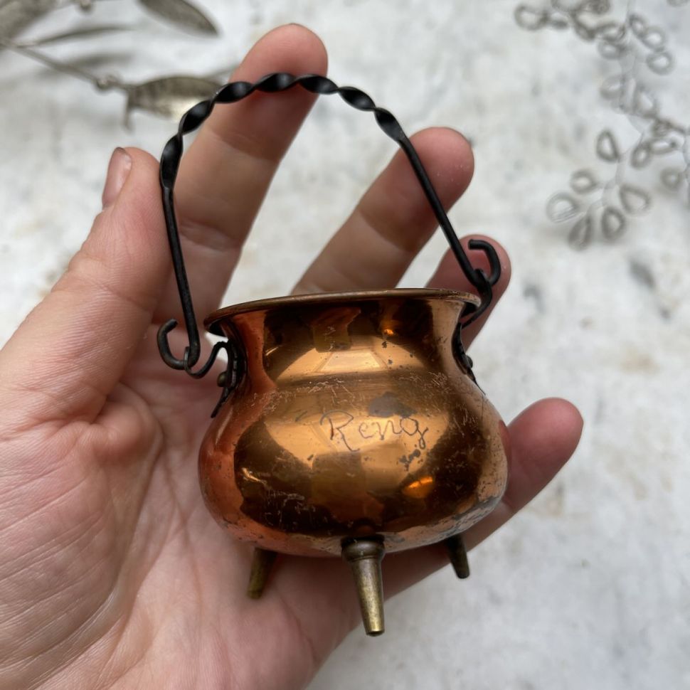 Кашпо мини медь на латунных ножках