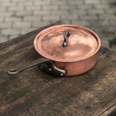 Сковорода сотейник с крышкой Швеция 22 см