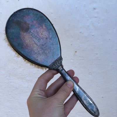 Щетка для одежды 25 см мельхиор натуральная щетина