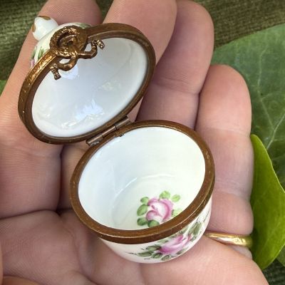 Шкатулка таблетница Limoges 4 см Франция