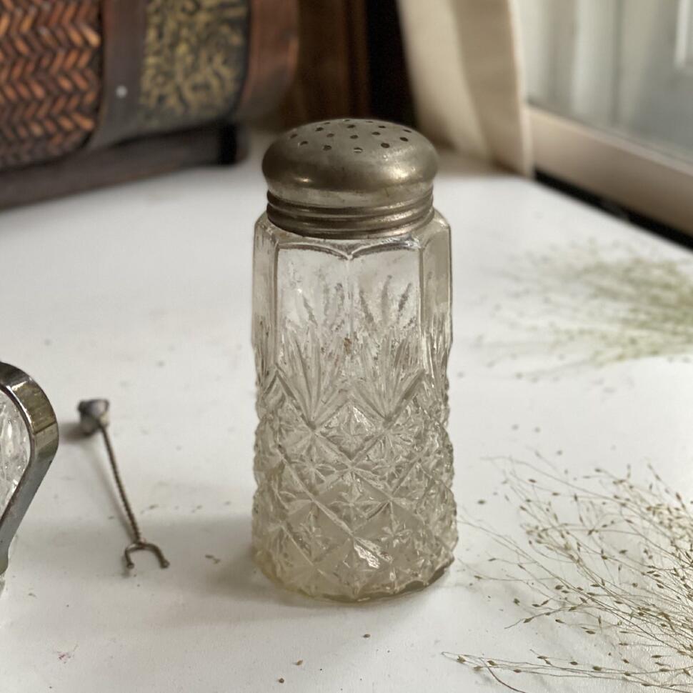 Баночка для специй 13 см хрусталь металл (трещина на дне)