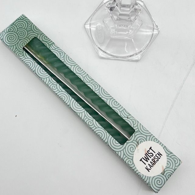 Свеча витая 25 см мятная набор 2 шт 