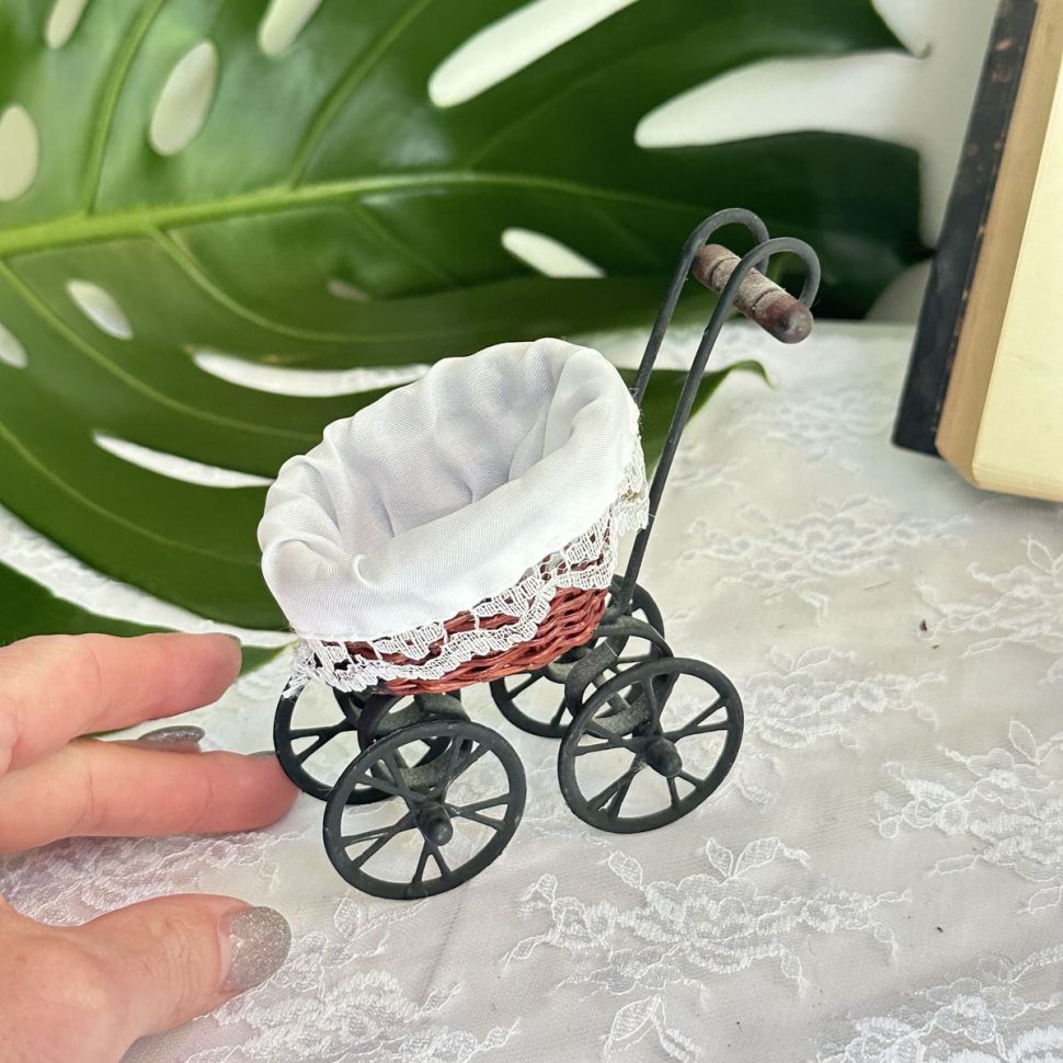 Коляска мини для пупсика 11 см металл дерево