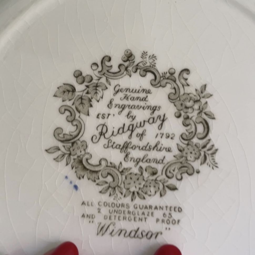 Соусник на блюде Windsor Staffordshire 340 мл Англия  