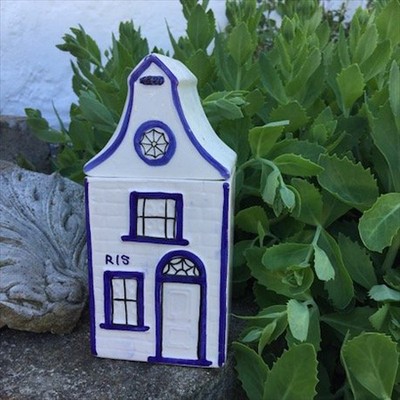 Банка с крышкой дом, рис, брак