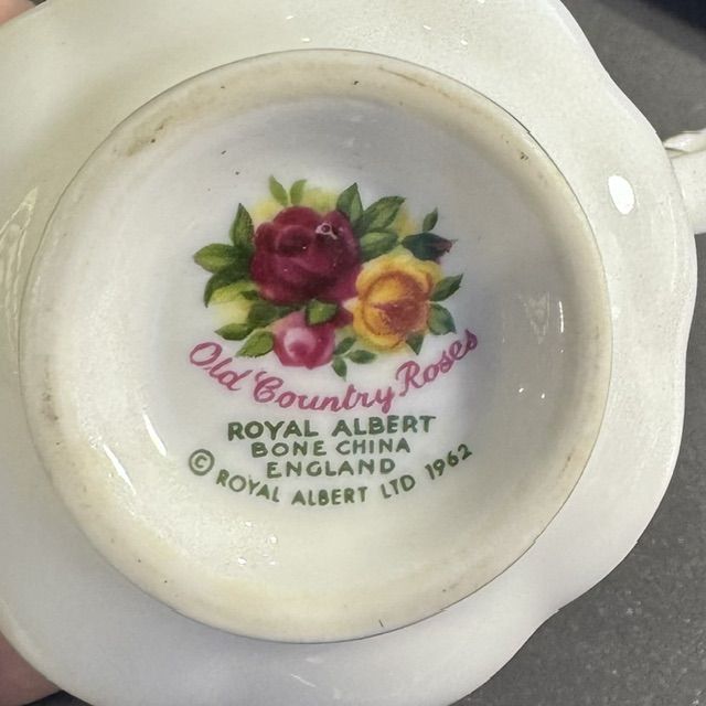 Кофейная пара Royal Albert Old Country Roses 150 мл Англия