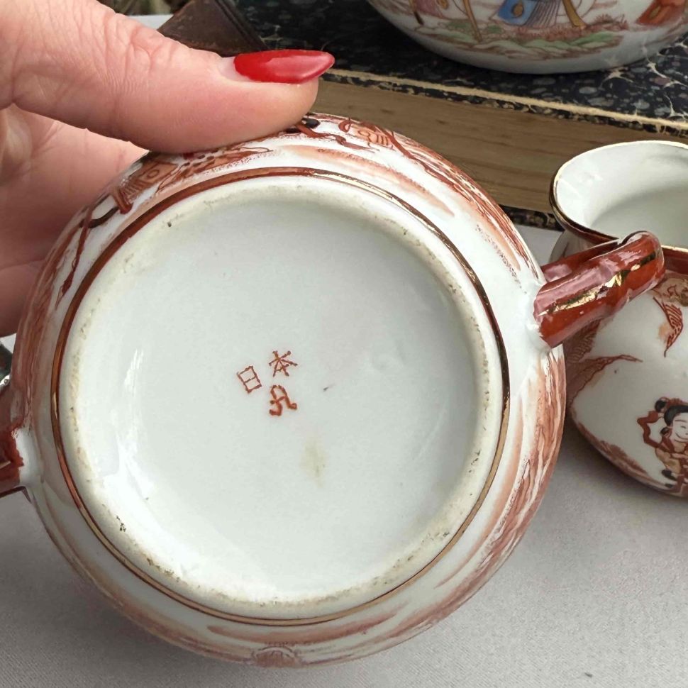 Молочник Гейши за столом 180 мл фарфор Япония