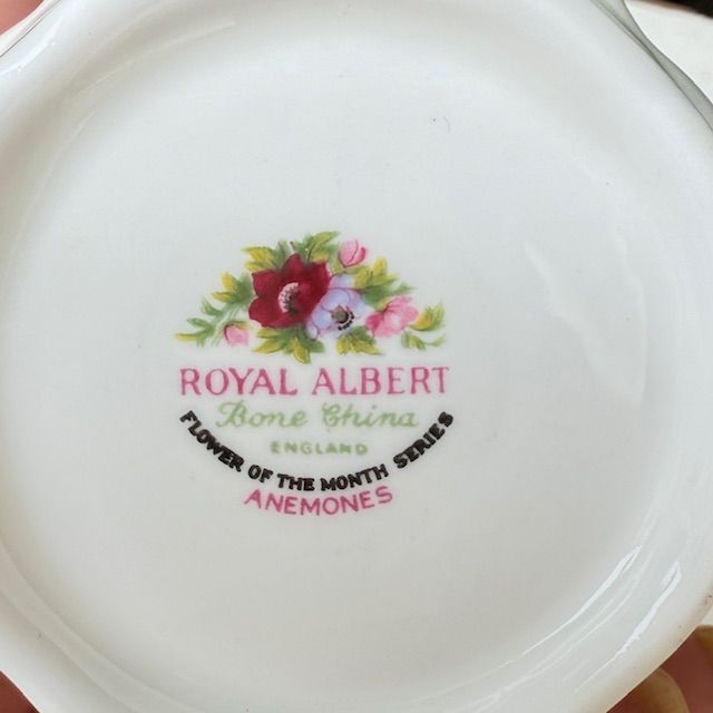 Кружка Royal Albert Anemones 12 месяцев Март 280 мл Англия 