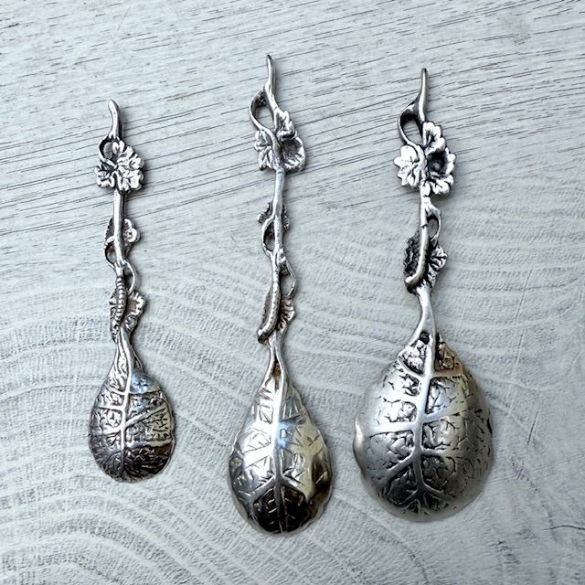 Ложка чайная Виноградная лоза 10 см серебрение  