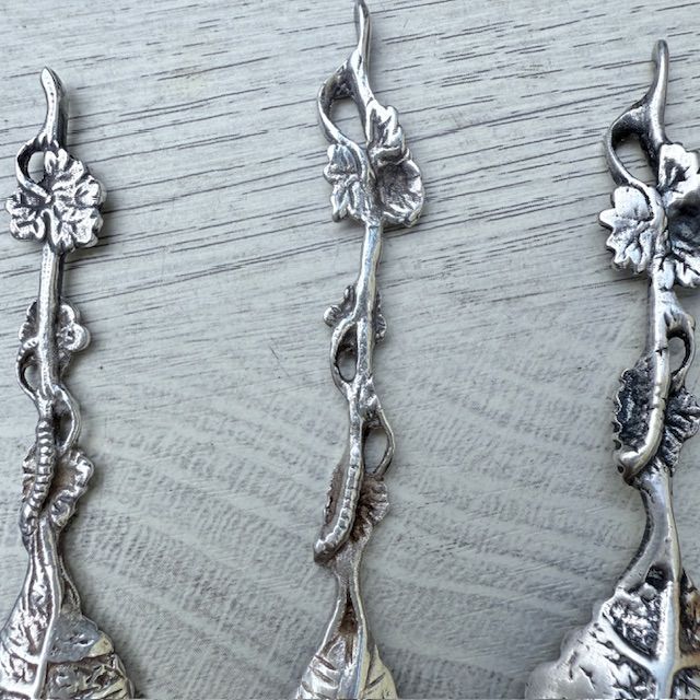 Ложка чайная Виноградная лоза 10 см серебрение  