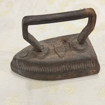 Утюг старинный 17 см чугун