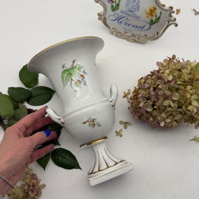 Ваза формы Медичи Herend Rosehip Decor 25 см Венгрия