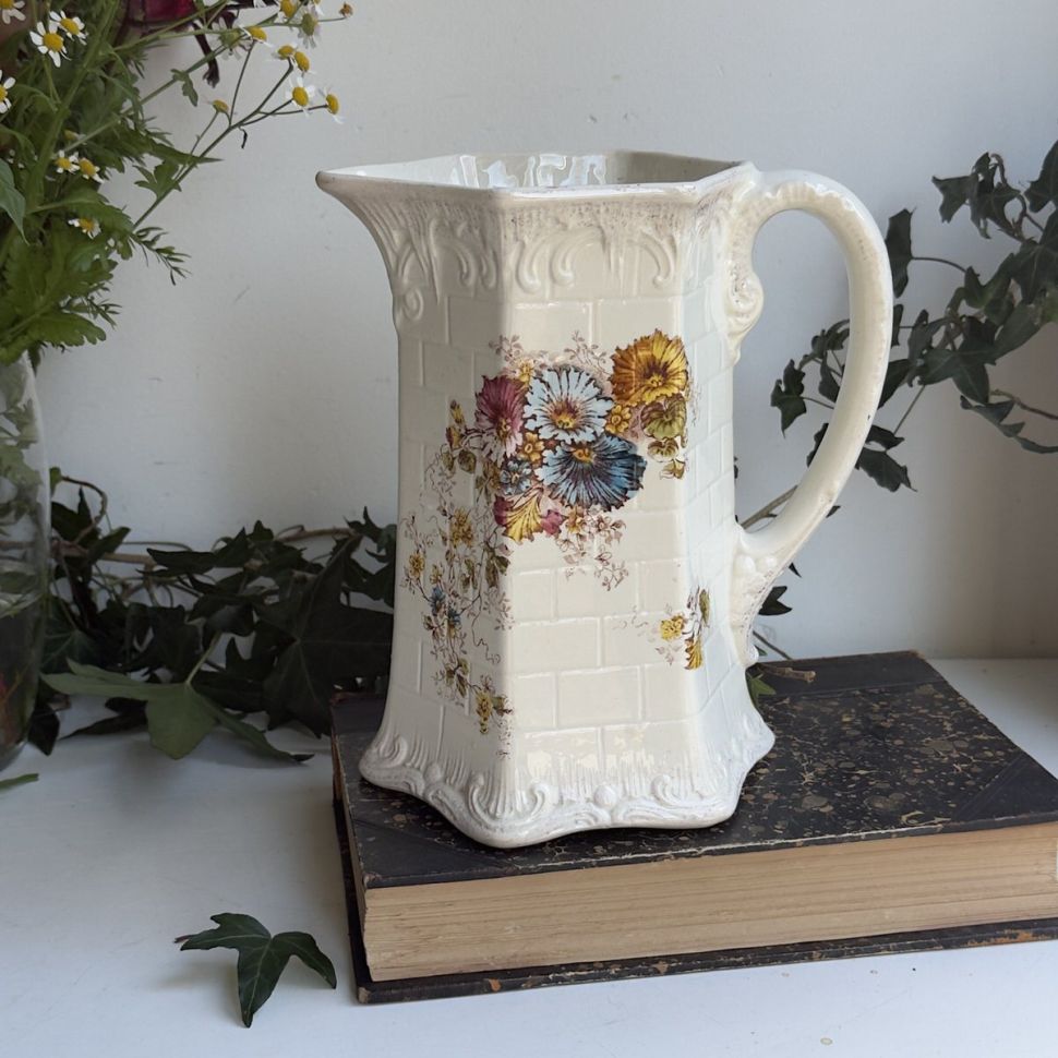 Кувшин 2,2 л Франция Арнуво 1890г