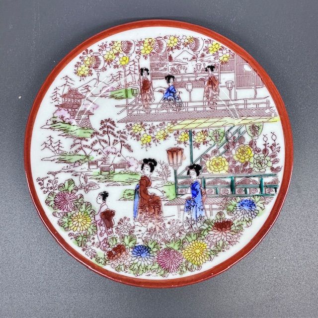 Тарелка Гейши в парке 17 см фарфор Япония