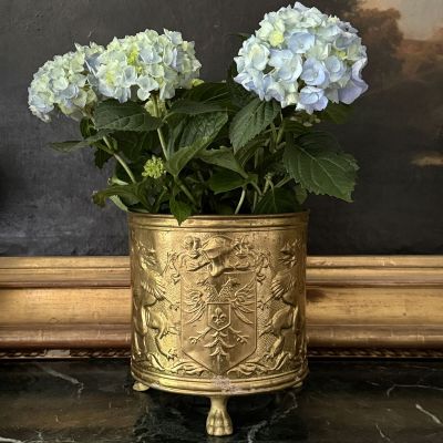 Кашпо Геральдика 23 см латунь Англия