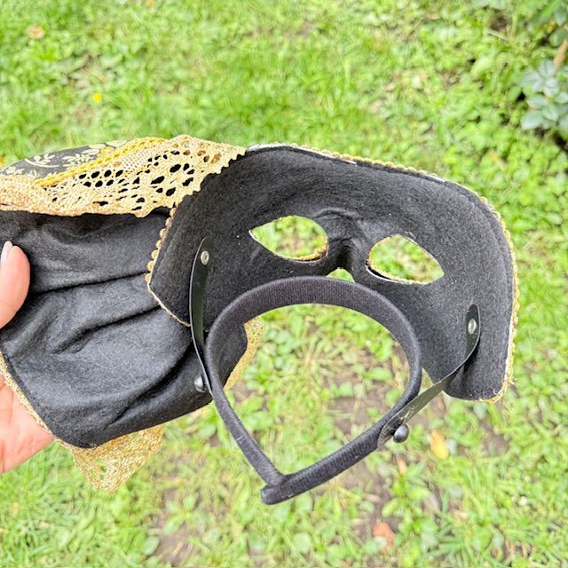 Маска венецианская 30 см Золотое кружево