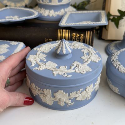 Шкатулка Wedgwood 13 см бисквитный фарфор Англия реставрация