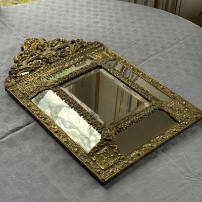 Зеркало 65х39 см в стиле Людовика XIV чеканка  