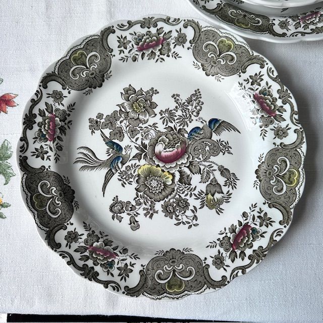 ​Тарелка Ridgway Staffordshire Windsor 25 см Англия