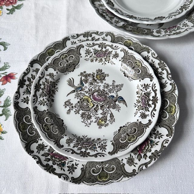 ​Тарелка Ridgway Staffordshire Windsor 25 см Англия